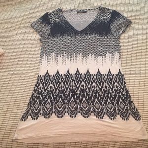 ☀️5/$25 Max Jeans Women’s T-shirt